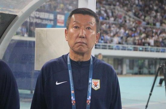 在线三级av