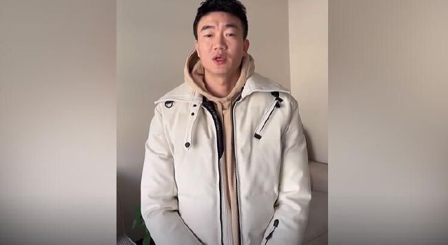 在丈夫出差的时候