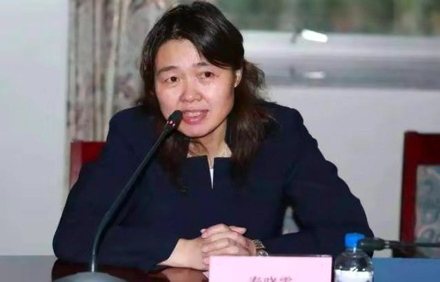 高潮调教媚药改造丝袜美女