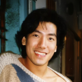 练歌房兼职大学生